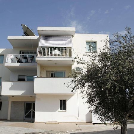 Faneromeni Court Apartment Paphos Ngoại thất bức ảnh