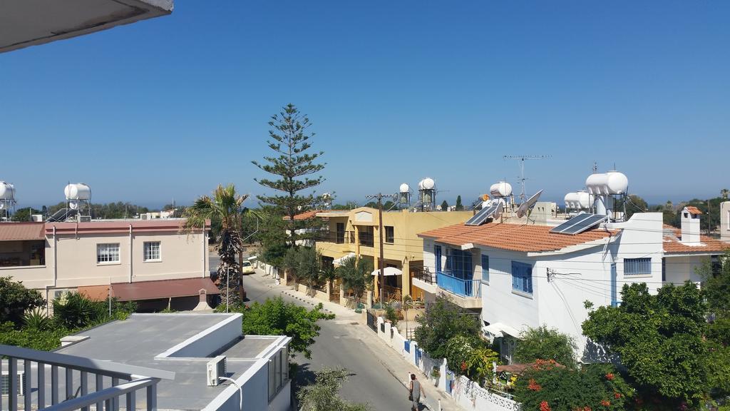 Faneromeni Court Apartment Paphos Ngoại thất bức ảnh
