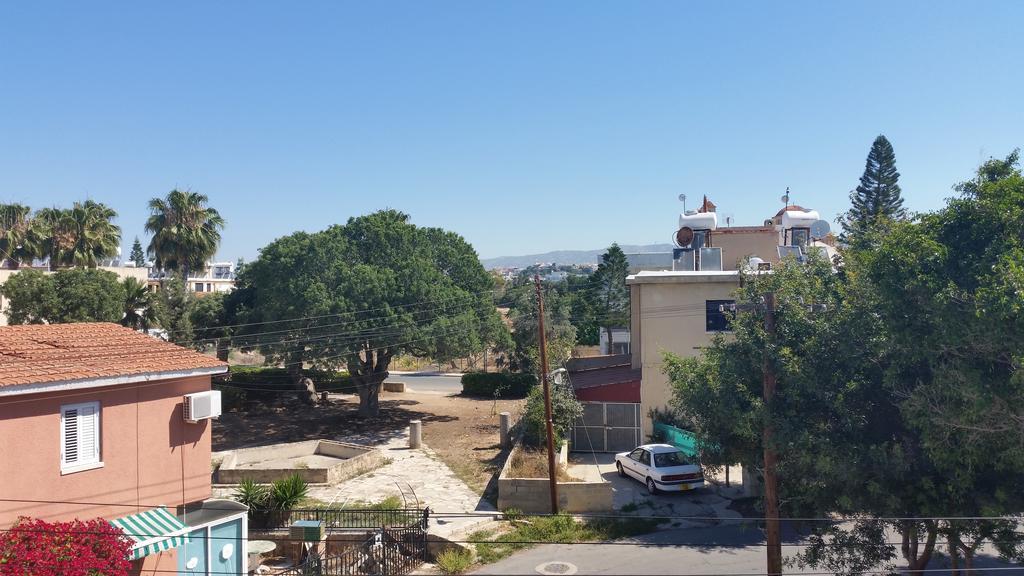 Faneromeni Court Apartment Paphos Ngoại thất bức ảnh