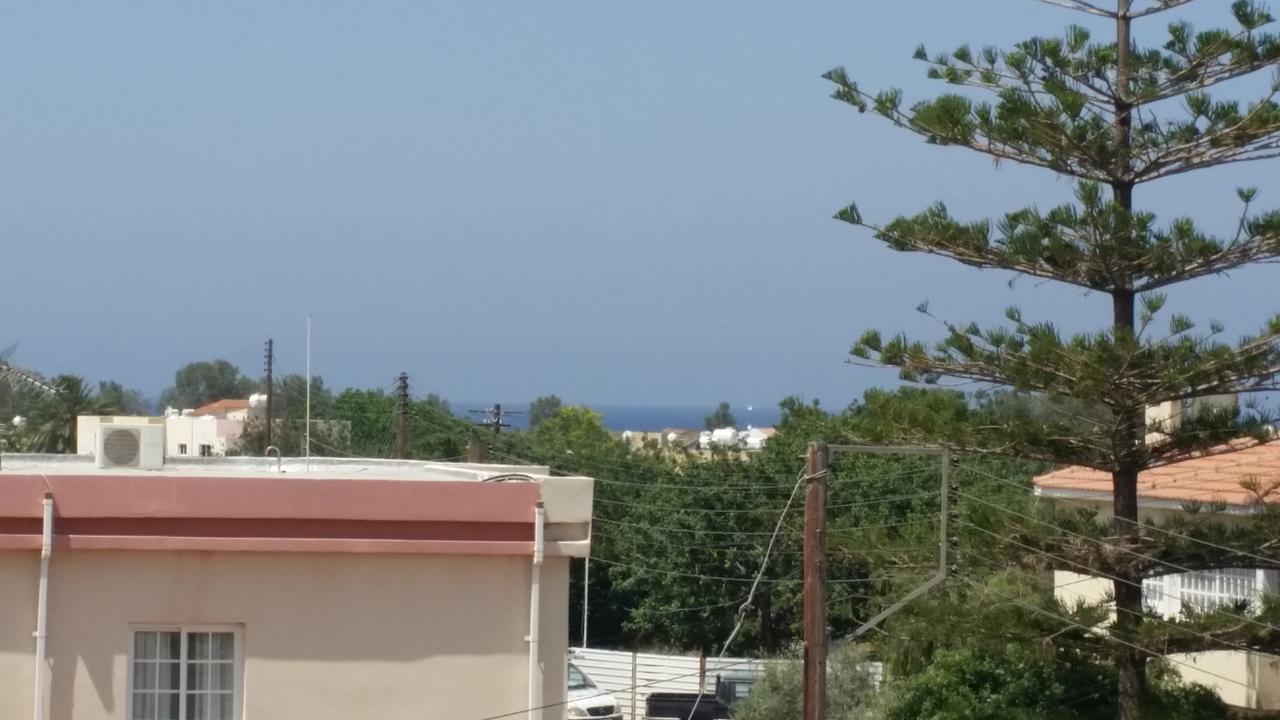 Faneromeni Court Apartment Paphos Ngoại thất bức ảnh