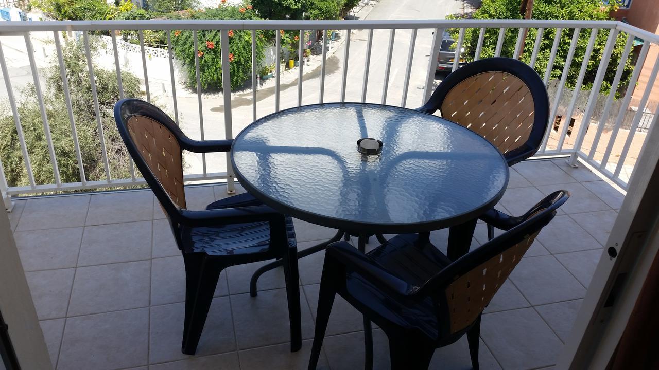 Faneromeni Court Apartment Paphos Ngoại thất bức ảnh