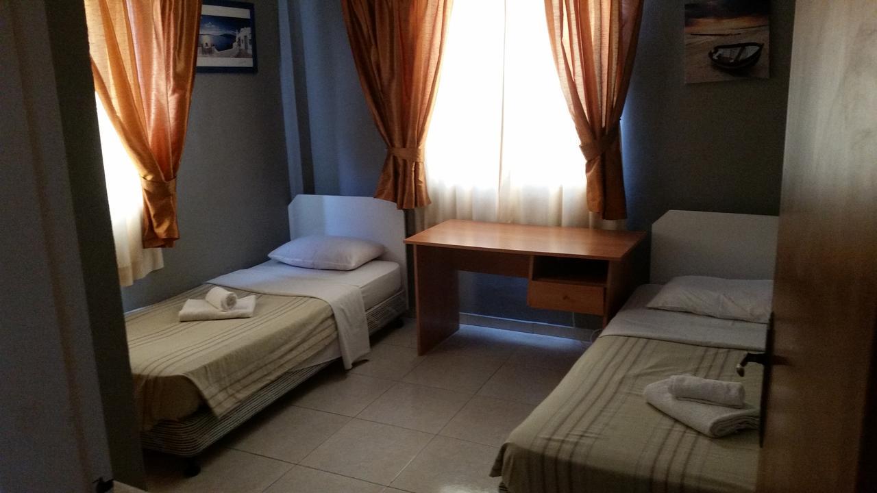 Faneromeni Court Apartment Paphos Ngoại thất bức ảnh
