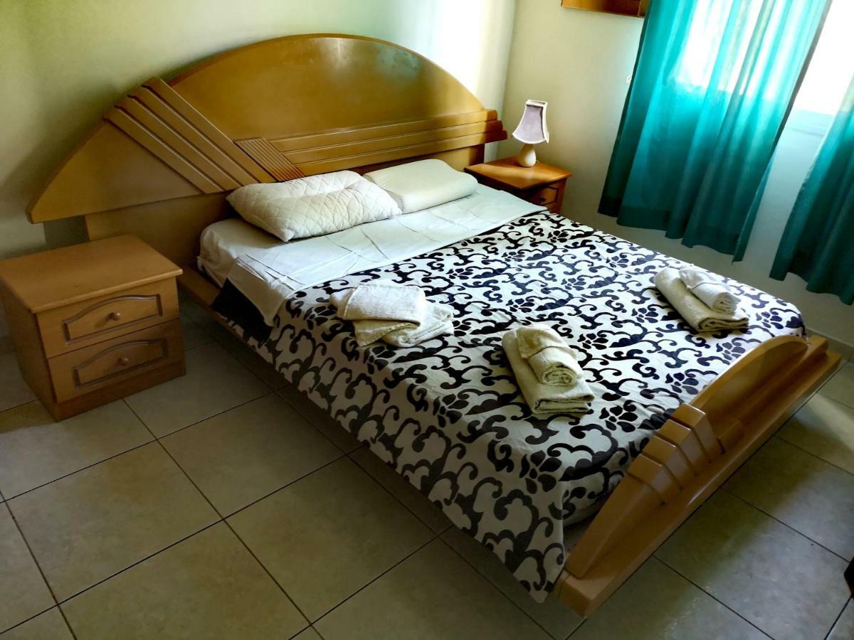 Faneromeni Court Apartment Paphos Ngoại thất bức ảnh